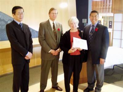 Left-to-right: Consul-General of Japan, Koichi Kawakama, President of the Sumi-e Artists of Canada, Gary Bist, Ruth Yamada Award winner, Morven Crothers, President of the Japanese Canadian Cultural Centre, Martin Kobayashi